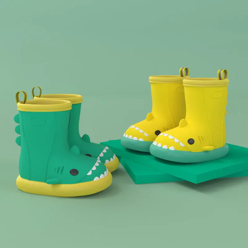 Fun Shark Rain Boots to Keep Kids’ Feet Dry 1