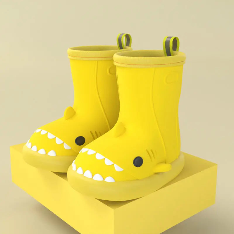 Fun Shark Rain Boots to Keep Kids’ Feet Dry 1