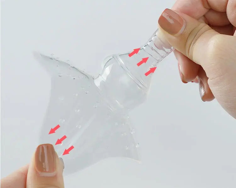 Protect and Comfort During Nursing with Gentle Nipple Cover 1
