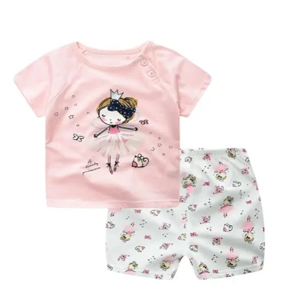 Adorable Baby T-Shirt and Shorts Set for Summer 1