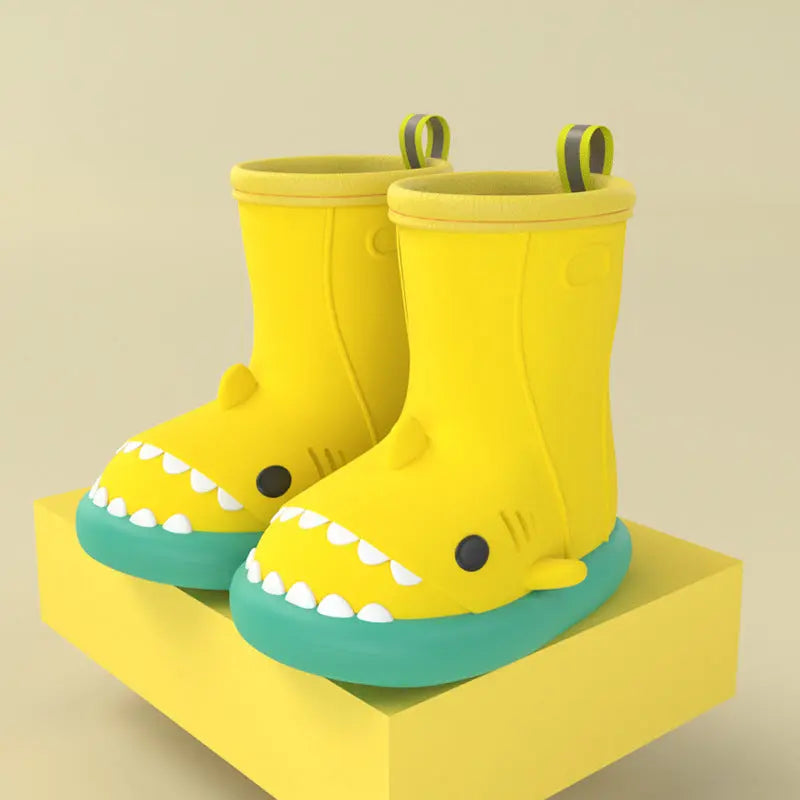 Fun Shark Rain Boots to Keep Kids’ Feet Dry 1