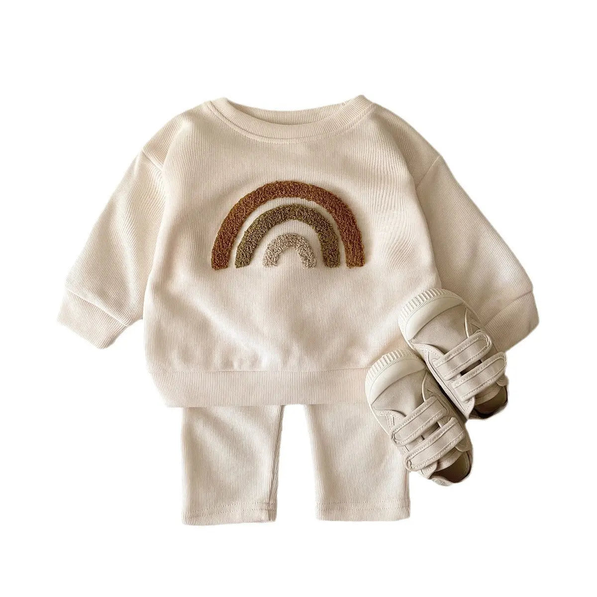 Adorable Newborn Long Sleeve Two-Piece Outfit with Alphabet Design 1