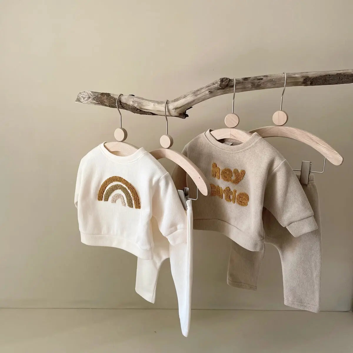 Adorable Newborn Long Sleeve Two-Piece Outfit with Alphabet Design 1